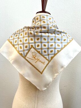 Vintage 1970's Schiaparelli Silk Scarf 29" Square